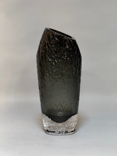 گلدان دکوراتیو آمبر دفرمه K 2290 - نمای اصلی